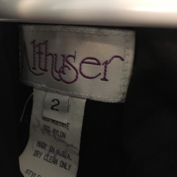 Beautiful dressy dress - Picture 4 of 6